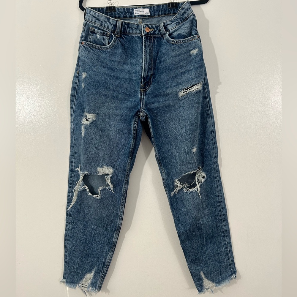 Bershka Ripped Mom jeans 💙👖